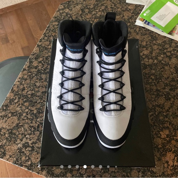 Air Jordan Retro 9 “University Blue” - Picture 2 of 7